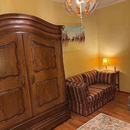 Living In A Historical Building In Daire Freising