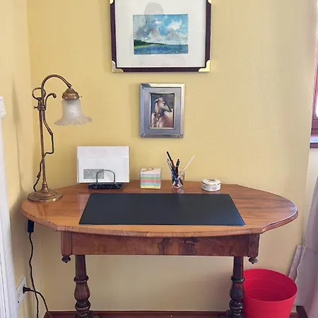 Living In A Historical Building In Daire *