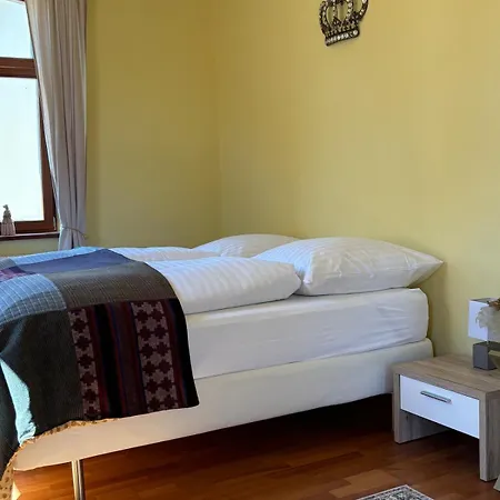 Daire Living In A Historical Building In Freising